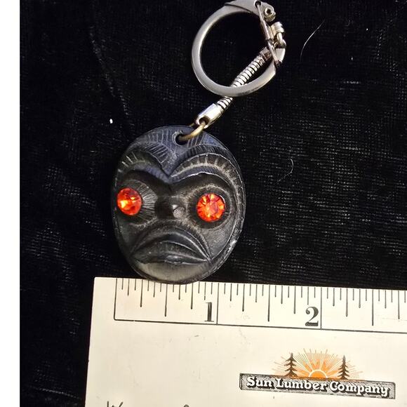 Vintage‎ Coco Joe’s God Hawaii Hawaiian Tiki Mythical Creature Keychain Rare - Picture 1 of 3